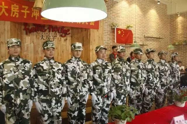 关于春节的英语作文高中生带翻译：春节的意义